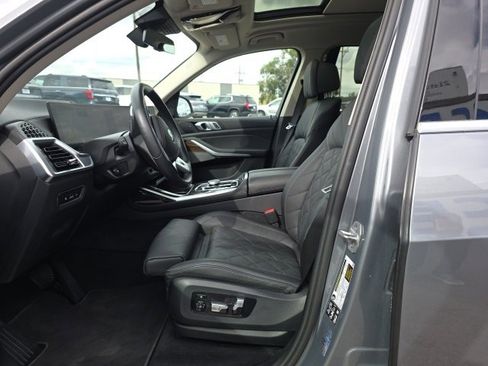 Used 2025 BMW X7 xDrive40i image 22