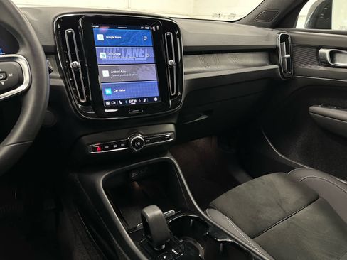 Used 2023 Volvo XC40 Recharge Plus w/ Protection Package Premier image 29