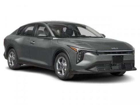 Certified 2025 Kia K4 LXS image 9