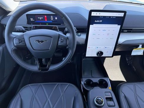 Used 2023 Ford Mustang Mach-E Select image 13