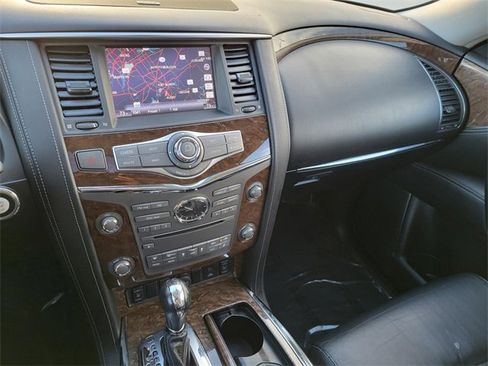 Used 2017 INFINITI QX80 Base w/ Driver Assistance Package image 21