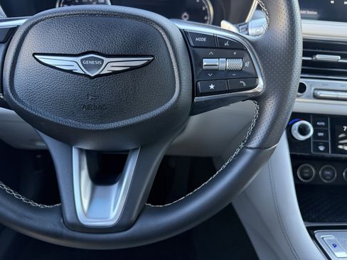 Used 2025 Genesis G70 2.5T image 26