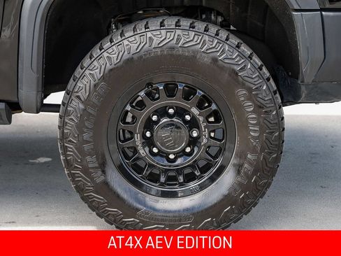 Used 2025 GMC Sierra 2500 AT4X w/ AT4X AEV Edition AWD/4WD image 10
