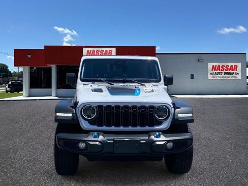 Used 2024 Jeep Wrangler Unlimited Rubicon 4xe AWD/4WD image 2