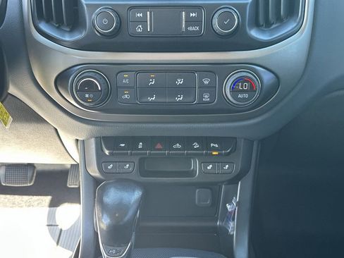 Used 2022 Chevrolet Colorado Z71 AWD/4WD image 20