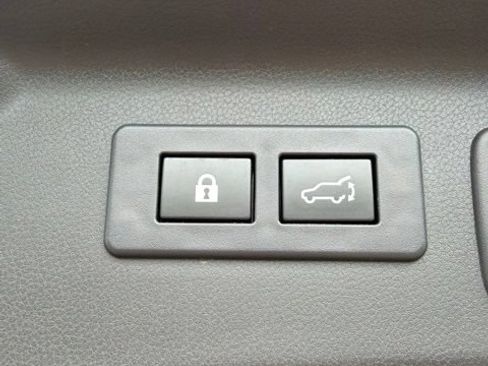 Certified 2025 Subaru Forester Limited AWD/4WD image 29