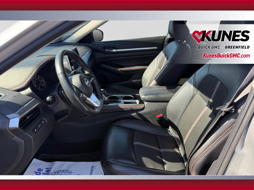 Used 2024 Nissan Altima 2.5 SR FWD image 20