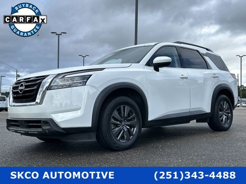 Used 2022 Nissan Pathfinder SV image 1