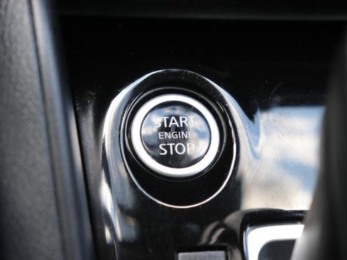 Used 2025 Nissan Versa SV FWD image 35
