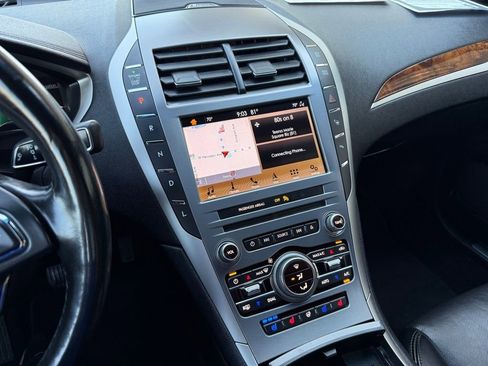 Used 2019 Lincoln MKZ Reserve FWD image 21