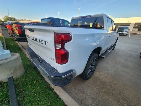 Used 2024 Chevrolet Silverado 1500 LT RWD image 6