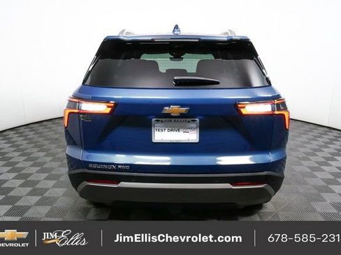 Used 2025 Chevrolet Equinox LT w/ Convenience Package II image 24