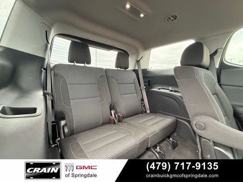 Used 2023 GMC Acadia SLE FWD image 27