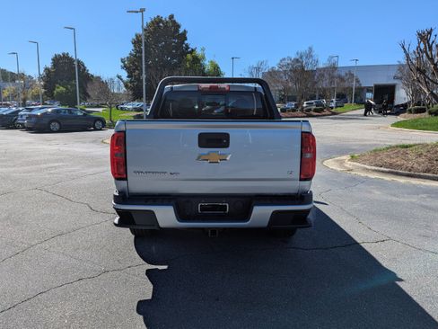 Used 2018 Chevrolet Colorado LT w/ LT Convenience Package image 6