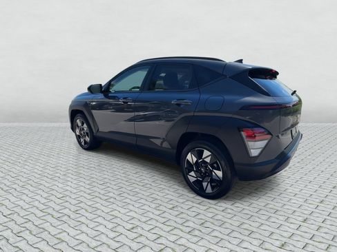 Used 2024 Hyundai Kona SEL FWD image 6