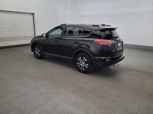 Used 2018 Toyota RAV4 LE FWD image 3