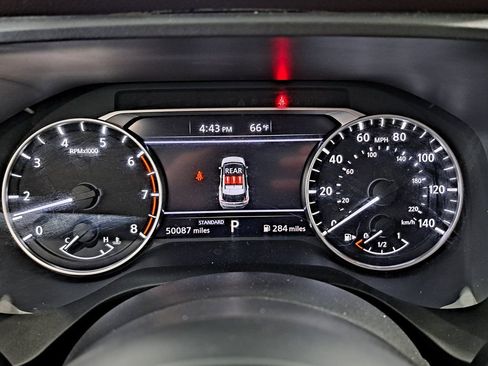 Used 2023 Nissan Rogue S image 9