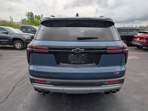 Used 2024 Chevrolet Traverse Z71 AWD/4WD image 8