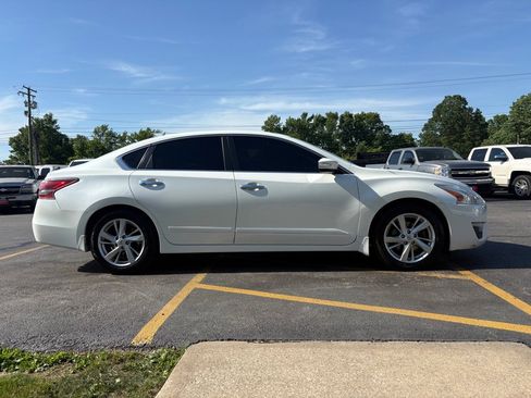Used 2014 Nissan Altima 2.5 SL w/ Technology Package FWD image 5