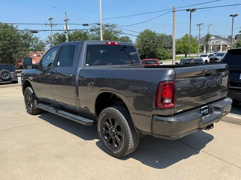 Used 2025 RAM 2500 Big Horn AWD/4WD image 7