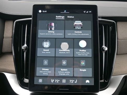 New 2026 Volvo XC90 B6 Ultra w/ Protection Package Premier image 16