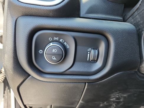 New 2025 RAM 2500 Big Horn image 31