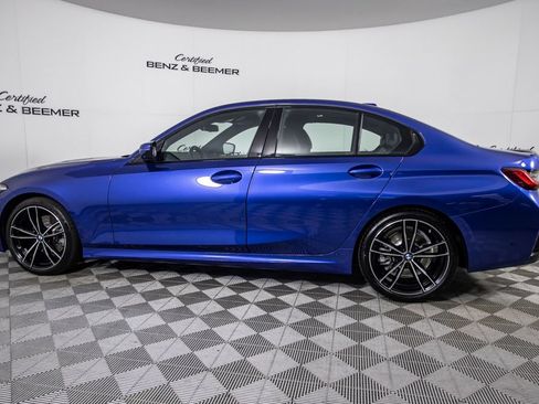 Used 2023 BMW 330i Sedan w/ M Sport Package RWD image 9