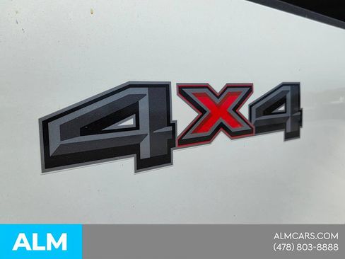 Used 2025 Ford F350 XLT AWD/4WD image 11