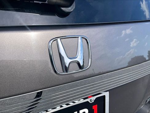 Used 2016 Honda Odyssey SE image 30