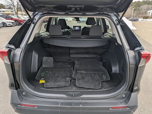 Used 2023 Toyota RAV4 AWD Hybrid image 13