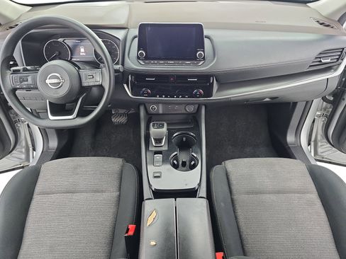 Used 2022 Nissan Rogue SV FWD image 9