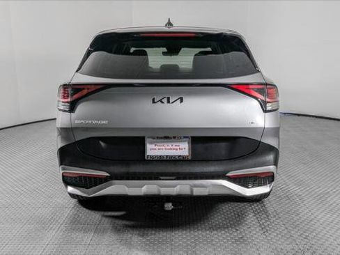 Used 2023 Kia Sportage LX image 7