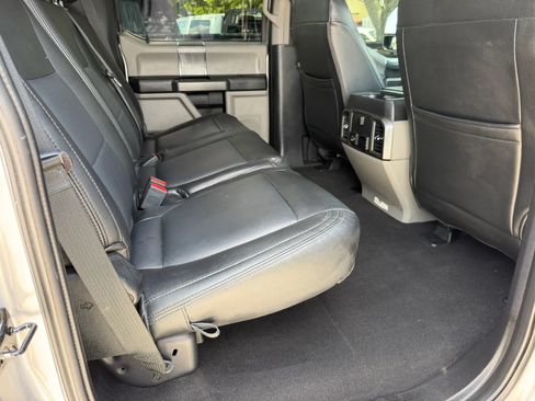 Used 2020 Ford F250 XLT w/ XLT Premium Package AWD/4WD image 35