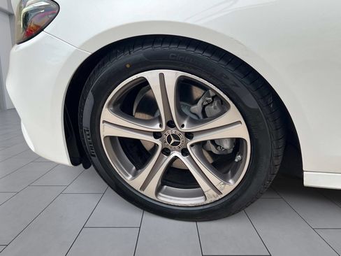 Used 2019 Mercedes-Benz E 300 image 11
