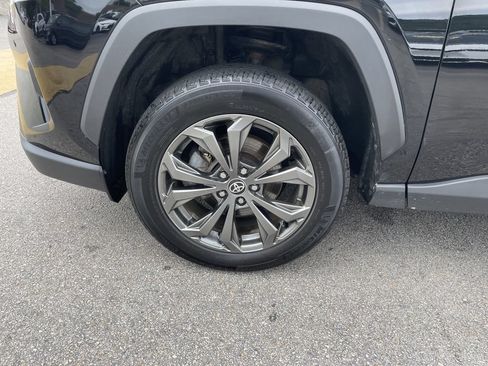 Certified 2023 Toyota RAV4 Limited AWD/4WD image 9