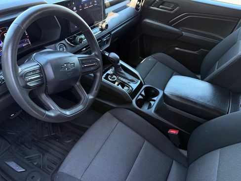 Used 2023 Chevrolet Colorado Trail Boss w/ Technology Package AWD/4WD image 16