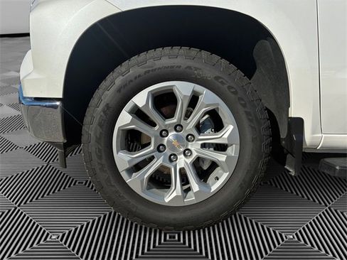 New 2025 Chevrolet Silverado 1500 LTZ w/ LTZ Premium Package image 9