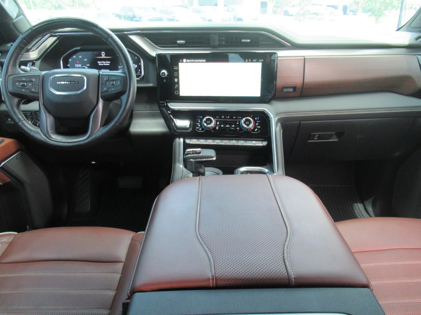 Used 2024 GMC Sierra 1500 Denali Ultimate AWD/4WD image 12