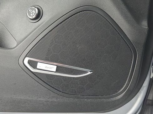 Used 2025 Buick Envision Sport Touring image 31