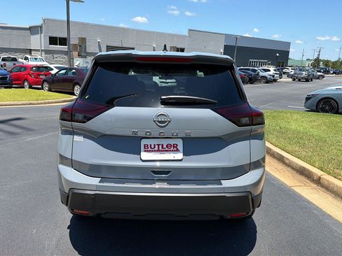 New 2026 Nissan Rogue SV w/ Cold Weather Package FWD image 5
