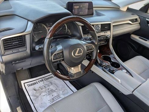 Used 2018 Lexus RX 350L w/ Premium Package image 10
