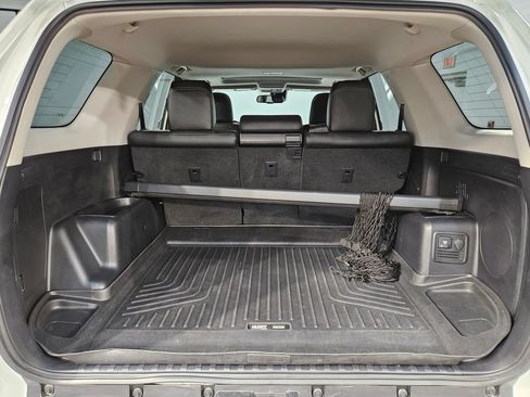 Used 2021 Toyota 4Runner Limited RWD image 18