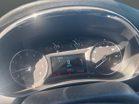 Used 2019 Buick Encore Preferred AWD/4WD image 18