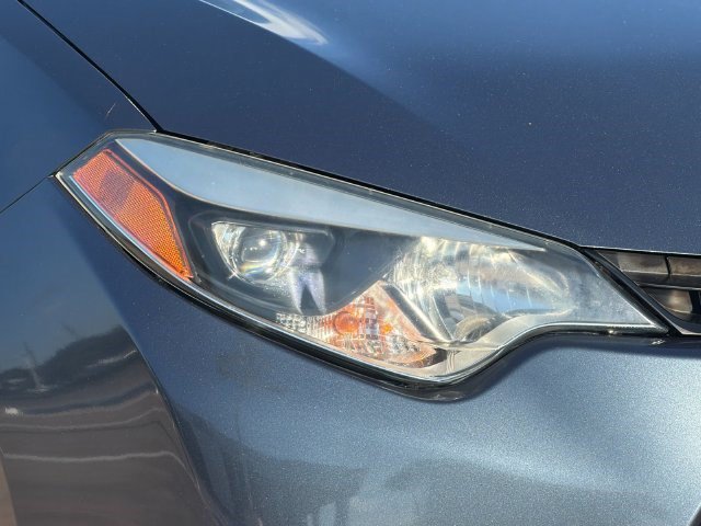 Used 2014 Toyota Corolla L FWD image 25
