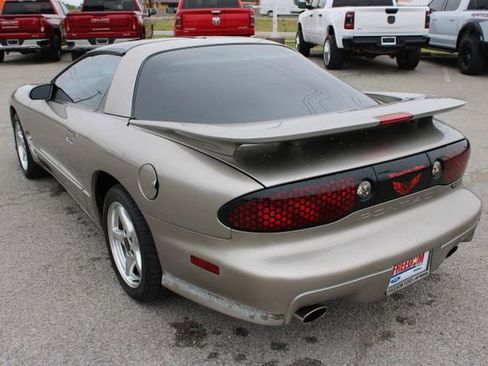 Used 2001 Pontiac Firebird Formula w/ Protection Group RWD image 8