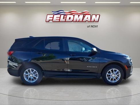 Used 2024 Chevrolet Equinox LS w/ LS Convenience Package FWD image 7
