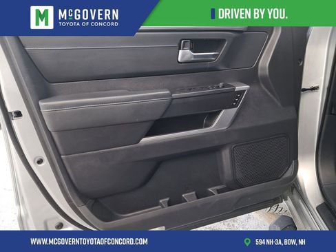 Used 2023 Toyota Tundra Platinum image 9
