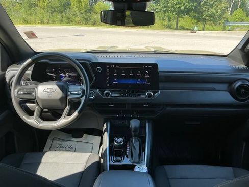 Used 2023 Chevrolet Colorado Trail Boss w/ Technology Package AWD/4WD image 22
