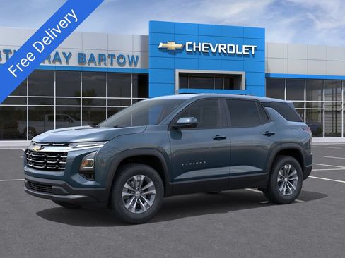 New 2026 Chevrolet Equinox LT w/ Convenience Package II FWD image 2
