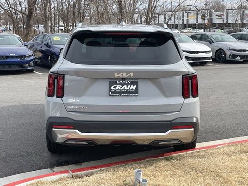 New 2025 Kia Sorento S w/ Panoramic Sunroof Package image 8